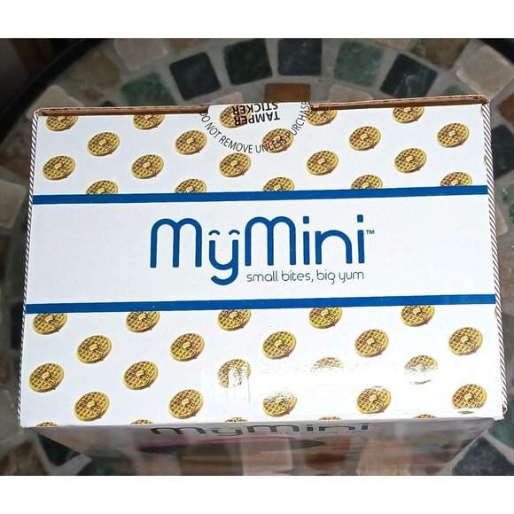 Compact Waffle Maker Heart Shaped MyMini Nostalgia Small Space Non Stick Surface - Picture 6 of 11